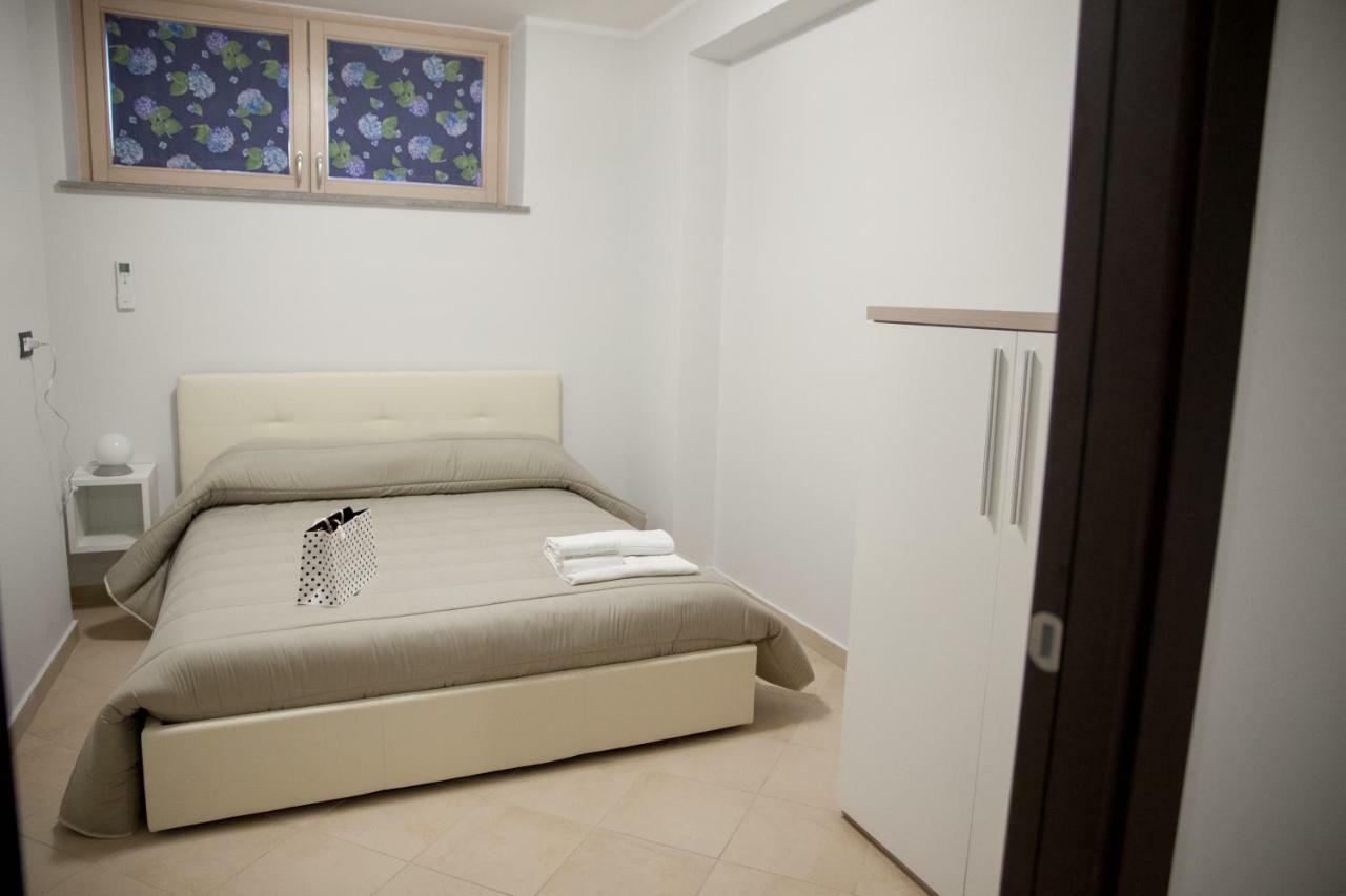 Bed and Breakfast Le Colonne Кассино Экстерьер фото